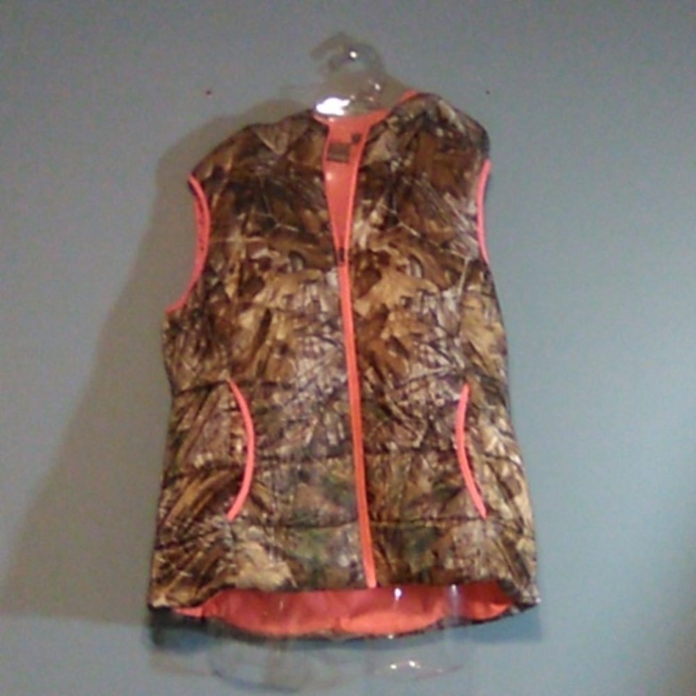 Women's camouflage vest